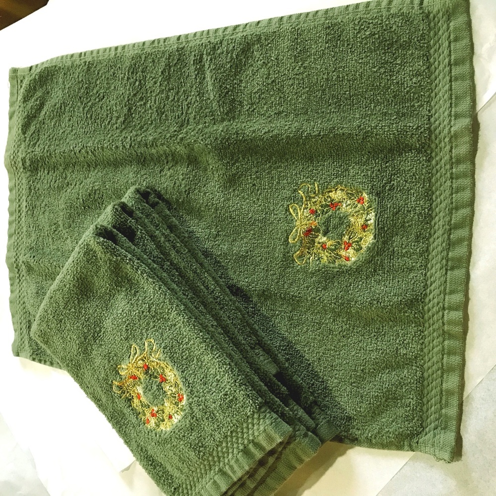 Christmas Finger Tip Towels